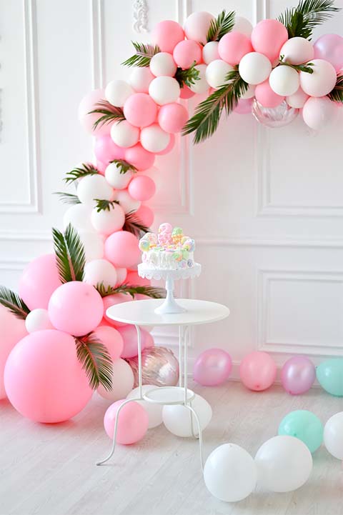 Compleanni di bambini - decorazioni, torta di compleanno, pignatta,  palloncini, dolci, tema di compleanno per bambini - Annikids