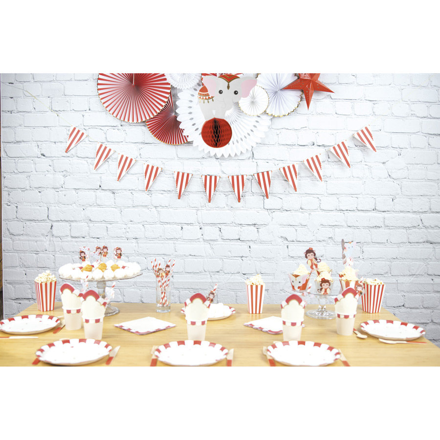 Festoni e Bandierine decorate a Righe Bianco e Oro - 3 m per il compleanno  del tuo bambino - Annikids