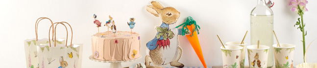Tema di compleanno Peter Rabbit in giardino per il tuo bambino