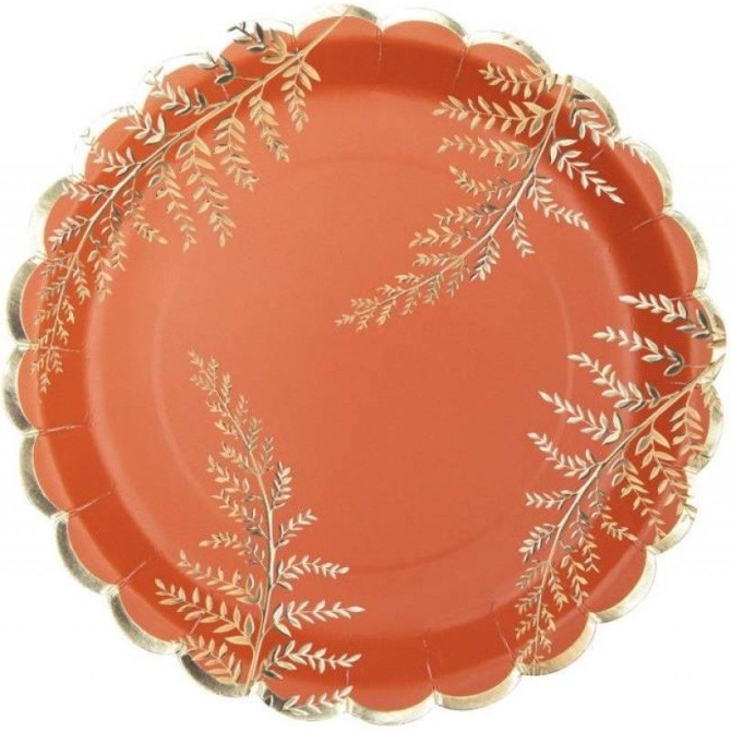 8 piatti smerlati in terracotta e oro 