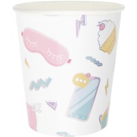 Contiene : 1 x 8 tazze smerlate per pigiama party