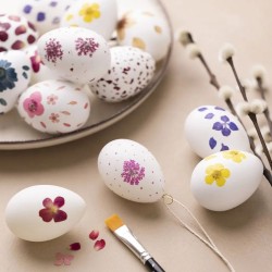 Kit DIY - Uova di Pasqua di fiori secchi. n1