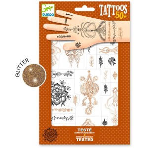 Tatuaggi glitterati: un tocco d'Oriente