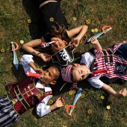 6 Shameless Pirate Party. n�2