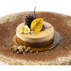 5 Foglie Autunnali 3, 5 cm - Cioccolato Bianco. n2