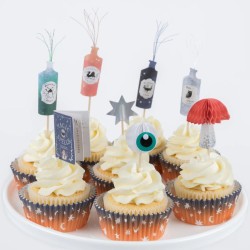 Kit di 24 decorazioni e pirottini per cupcake Magica. n1