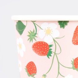 8 tazze di fragole. n°1