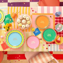 8 piccoli piatti Wiggle Edge. n�9