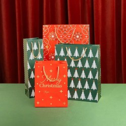 Sacchetto Regalo di Natale con Alberi di Natale � 24 cm. n�2