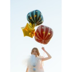 Palloncino in foil di elio rosso opaco con stelle dorate - 50 cm. n2