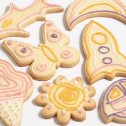 4 tubetti di glassa colorata: viola,  arancione,  rosa e bianca. n�1